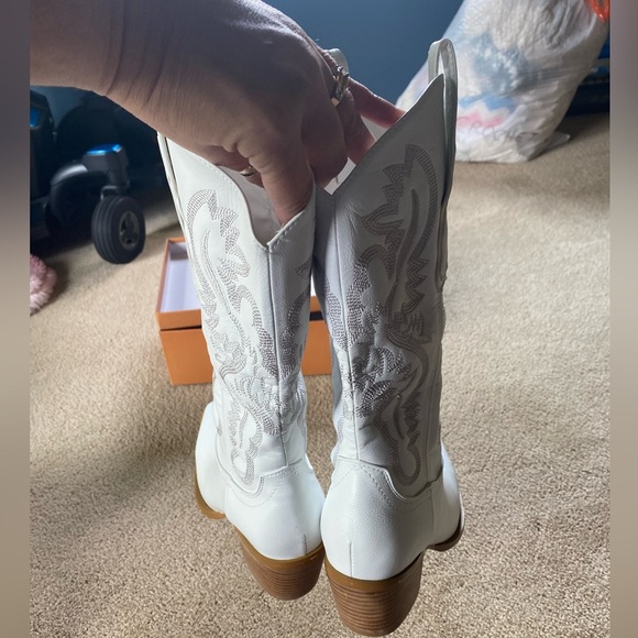 Brand New Bieosnli White Cowboy Cowgirl Boots Size 7 - Picture 5 of 9